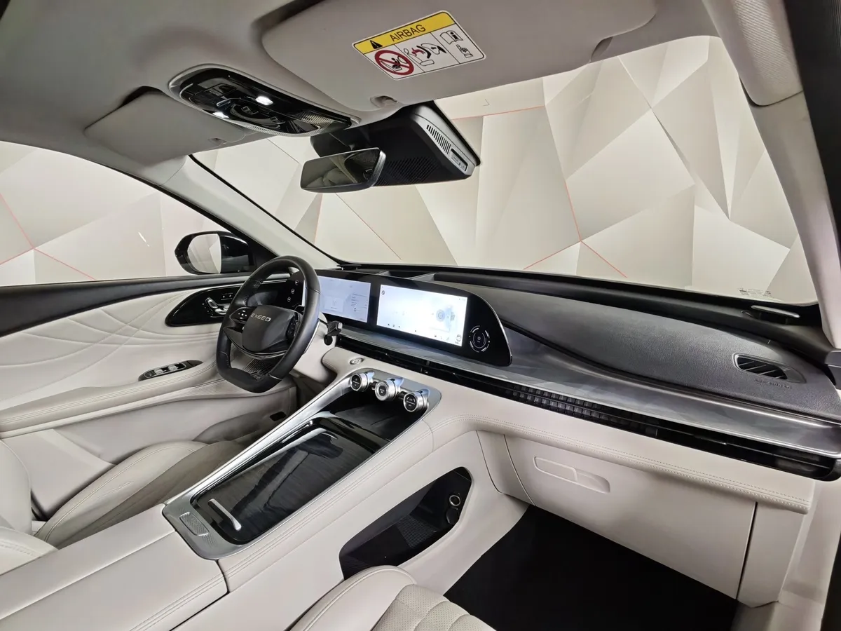 EXEED RX 2.0T DCT 4WD (249 л.с.) Flagship Черный в АВИЛОН. Слайд №10