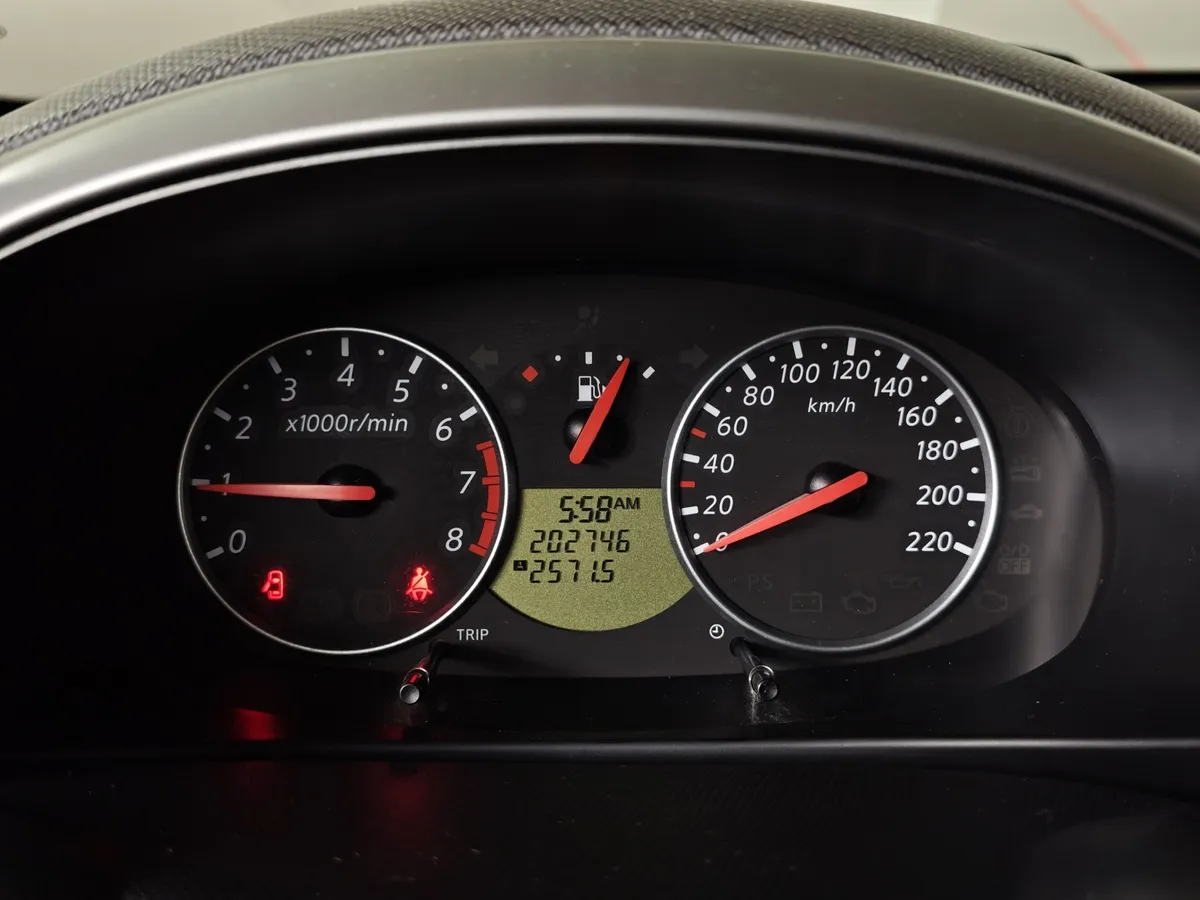 Nissan Micra 1.2 MT (80 л.с.) Красный в АВИЛОН. Слайд №15