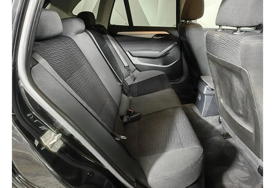 АВИЛОН - BMW X1 xDrive20i AT (184 л.с.) Черный - slide 6