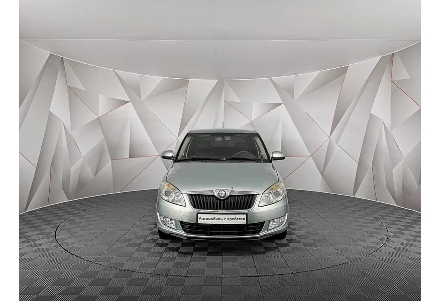 Skoda Fabia 1.4 MT (125 л.с.) Зеленый в АВИЛОН. Слайд №7