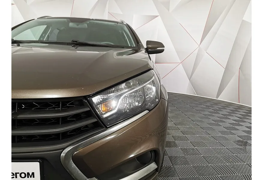 ВАЗ (Lada) Vesta 1.6 CVT (113 л.с.) Коричневый в АВИЛОН. Слайд №10
