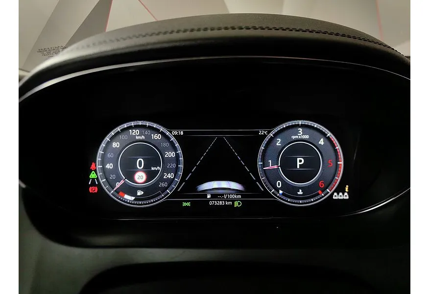 Jaguar E-Pace 2.0 D AT AWD (150 л.с.) S Белый в АВИЛОН. Слайд №18