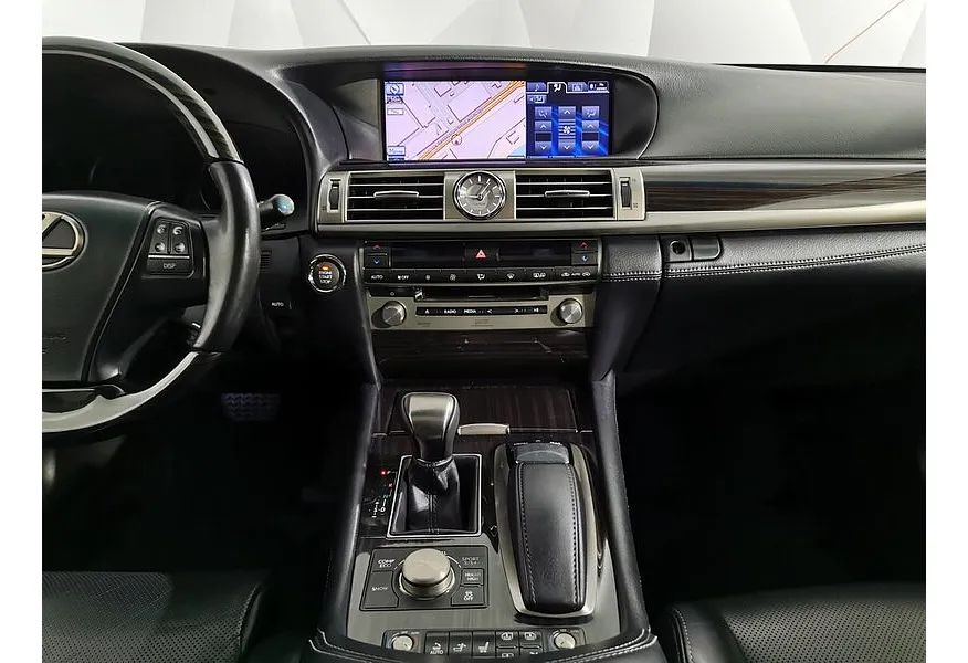 Lexus LS 460 AT AWD (370 л.с.) Эксклюзив Черный в АВИЛОН. Слайд №15