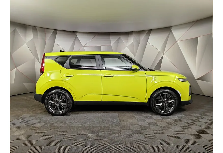 Kia Soul 1.6 MPI AT (123 л.с.) Luxe Зеленый в АВИЛОН. Слайд №6 Kia Soul 1.6 MPI AT (123 л.с.) Luxe Зеленый в АВИЛОН. Слайд №6