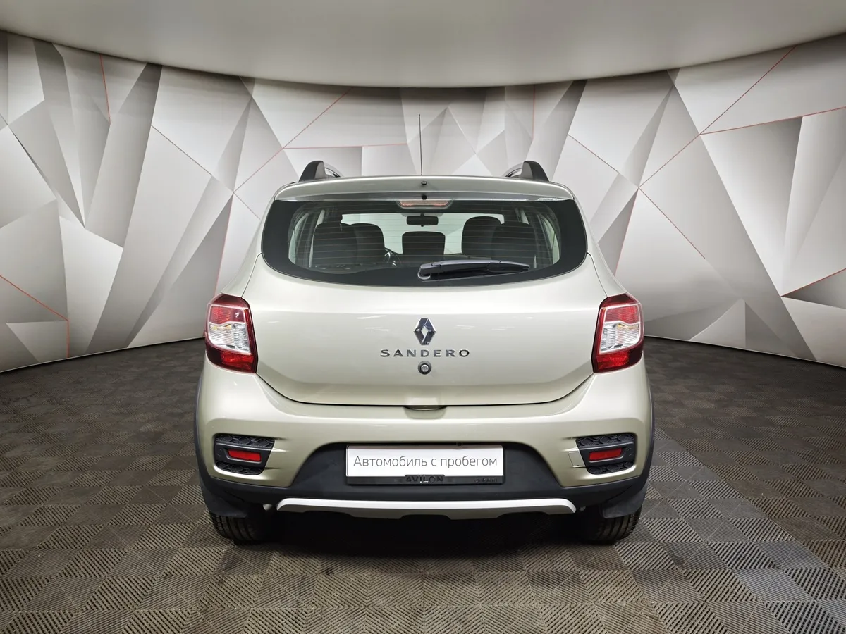 Renault Sandero 1.6 MT (113 л.с.) Stepway Drive Серый в АВИЛОН. Слайд №8