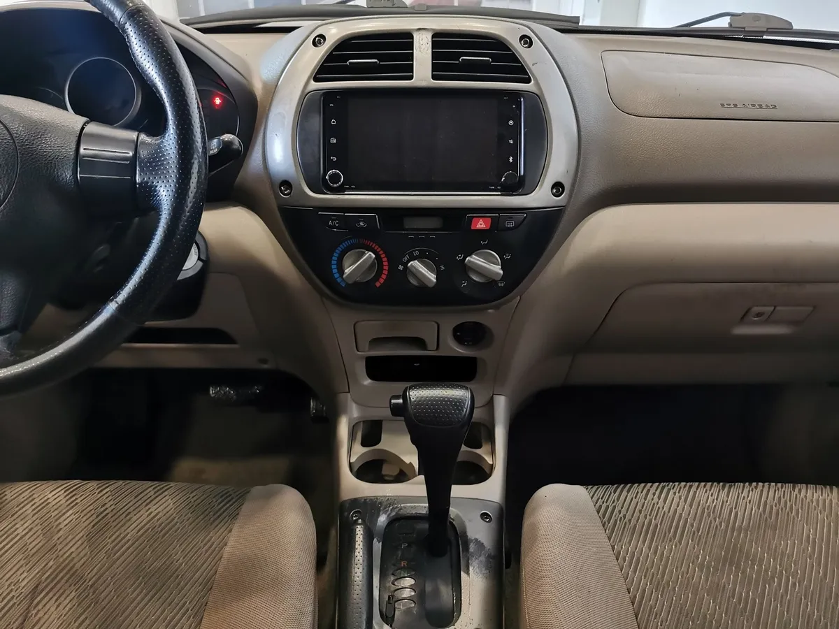 Toyota RAV4 2.0 AT AWD (150 л.с.) Черный в АВИЛОН. Слайд №13