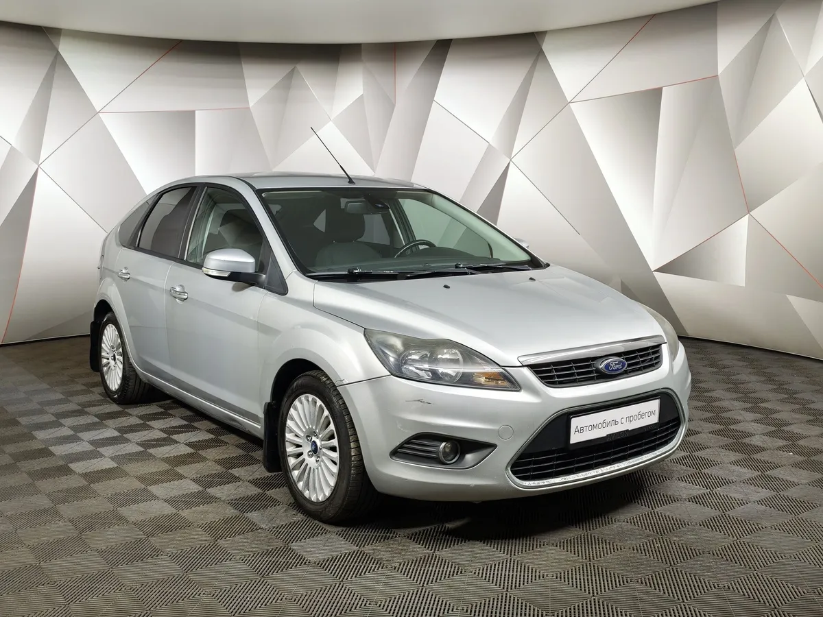 Ford Focus 1.6 AT (101 л.с.) Ghia Серебристый в АВИЛОН. Слайд №3