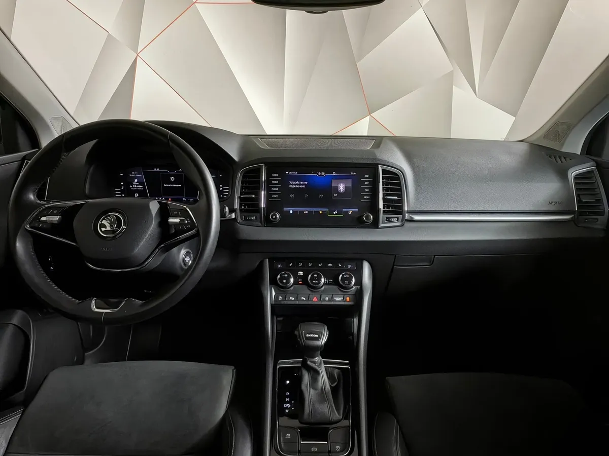 Skoda Karoq 1.4 AT FWD (150 л.с.) Ambition Черный в АВИЛОН. Слайд №14