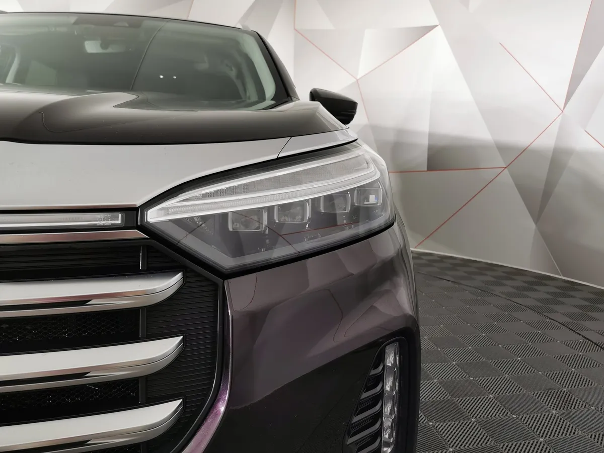 EXEED VX 2.0 AMT AWD (249 л.с.) Luxury Фиолетовый в АВИЛОН. Слайд №10