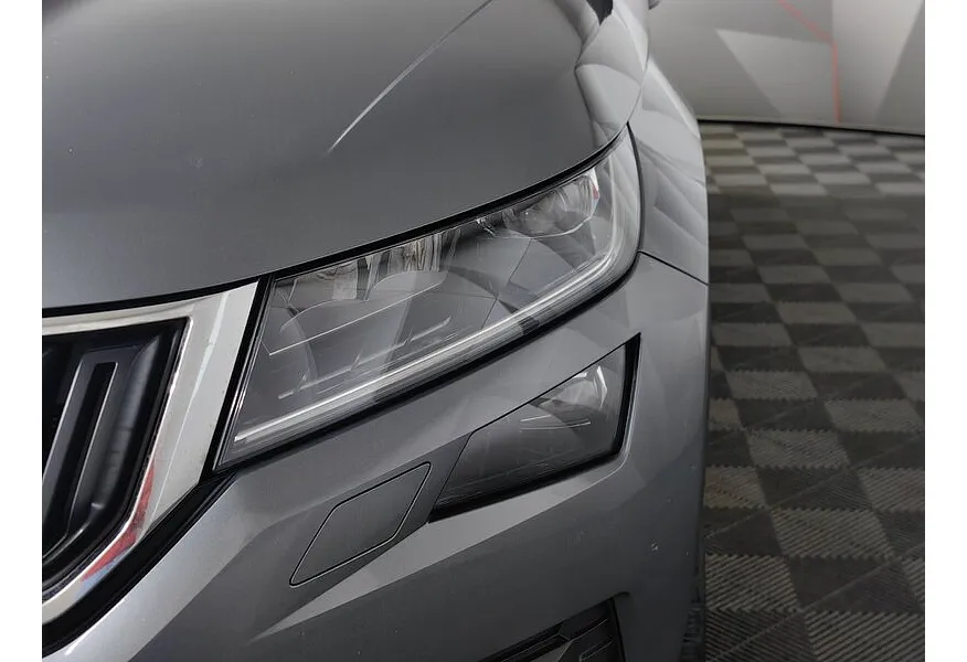 Skoda Kodiaq 2.0 TSI DSG 4X4 (180 л.с.) Серый в АВИЛОН. Слайд №10