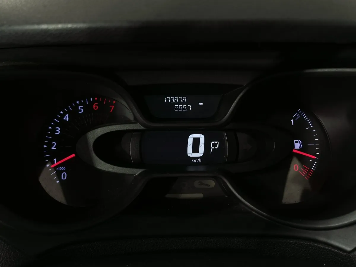 Renault Kaptur 1.6 X-tronic (114 л.с.) Style Серый в АВИЛОН. Слайд №17