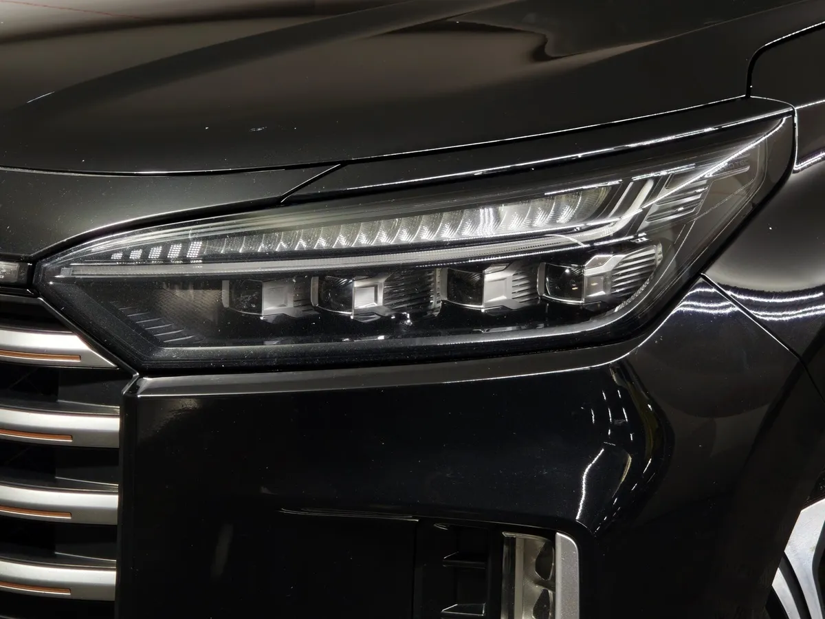 EXEED VX 2.0 AMT AWD (249 л.с.) President Черный в АВИЛОН. Слайд №10