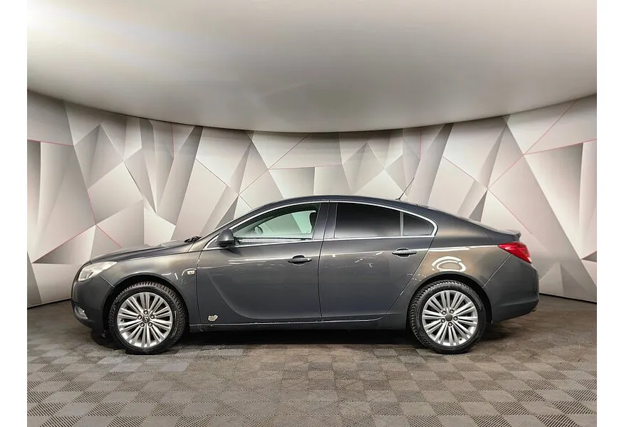 Opel Insignia 2.0 Turbo AT (220 л.с.) Серый в АВИЛОН. Слайд №5