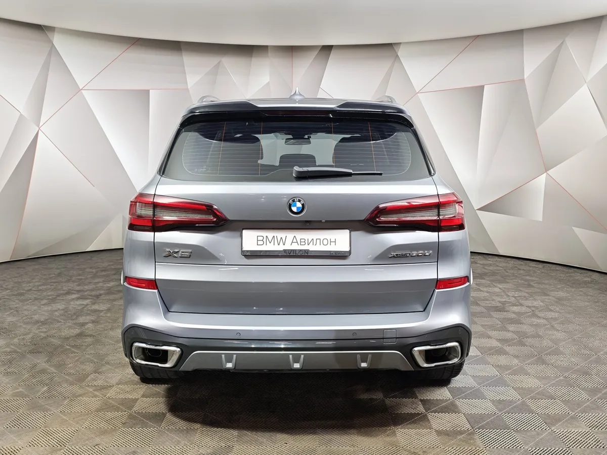 BMW X5 xDrive50i Steptronic (462 л.с.) Серый в АВИЛОН. Слайд №4