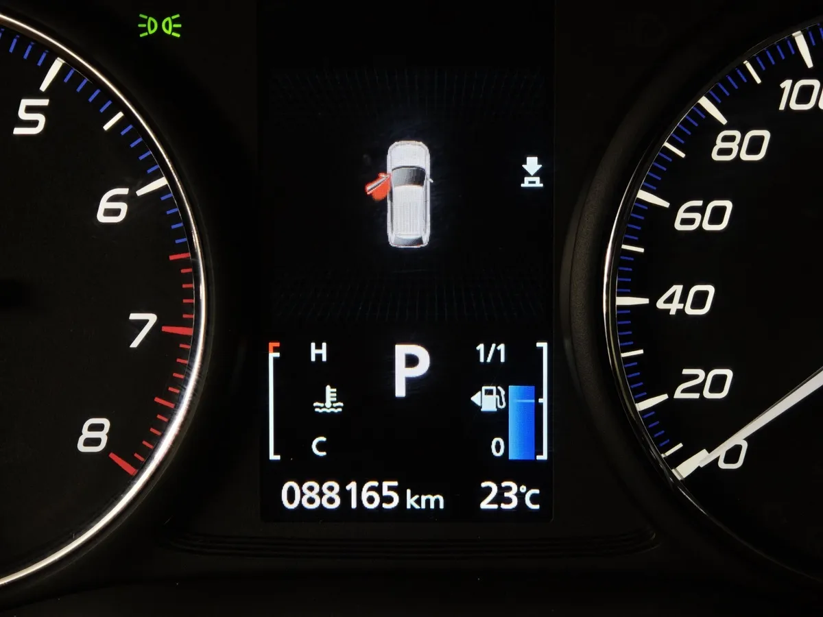 Mitsubishi Outlander 2.0 CVT (146 л.с.) Invite Черный в АВИЛОН. Слайд №18