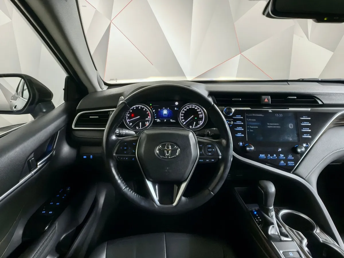 Toyota Camry 3.5 AT (249 л.с.) Черный в АВИЛОН. Слайд №20