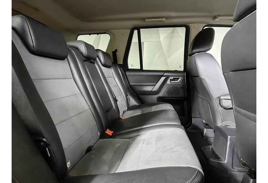 Land Rover Freelander 2.2 TD4 AT 4WD (150 л.с.) XS Серебристый в АВИЛОН. Слайд №15