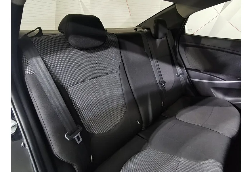 Hyundai Solaris 1.6 AT (123 л.с.) Optima Черный в АВИЛОН. Слайд №17 Hyundai Solaris 1.6 AT (123 л.с.) Optima Черный в АВИЛОН. Слайд №17