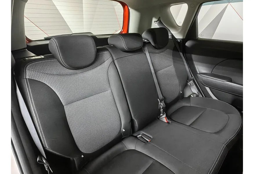 Kia Soul 1.6 AT (124 л.с.) Белый в АВИЛОН. Слайд №17