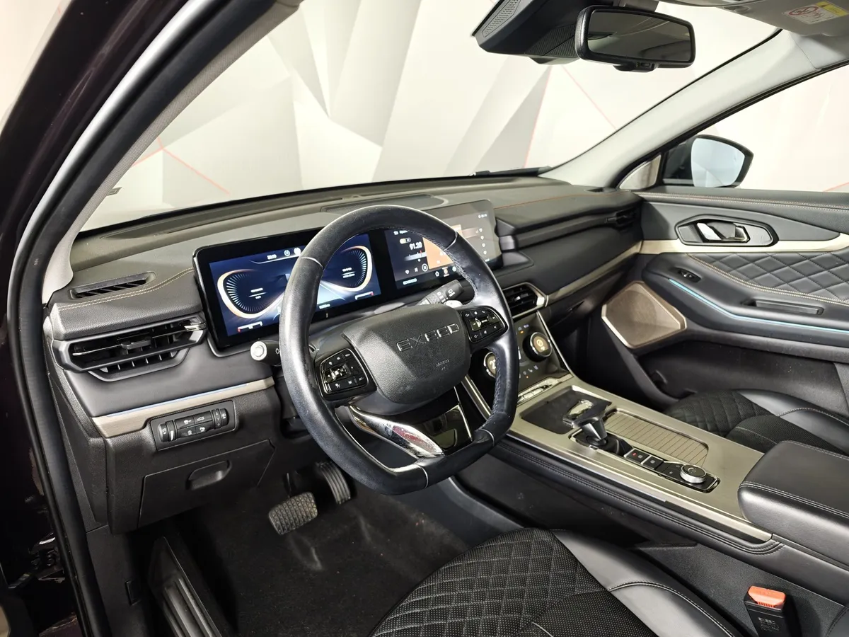EXEED TXL 2.0 DCT7 AWD (197 л.с.) Sport Edition Фиолетовый в АВИЛОН. Слайд №18