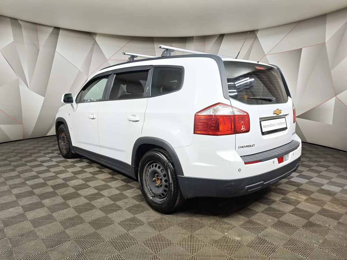 Chevrolet Orlando 1.8 MT (141 л.с.) Белый в АВИЛОН. Слайд №4