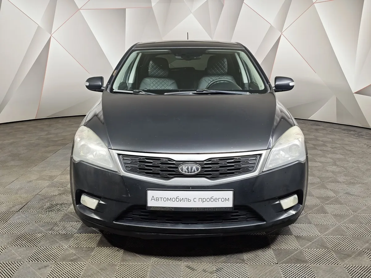 Kia Ceed 1.6 MT (126 л.с.) Comfort Черный в АВИЛОН. Слайд №7
