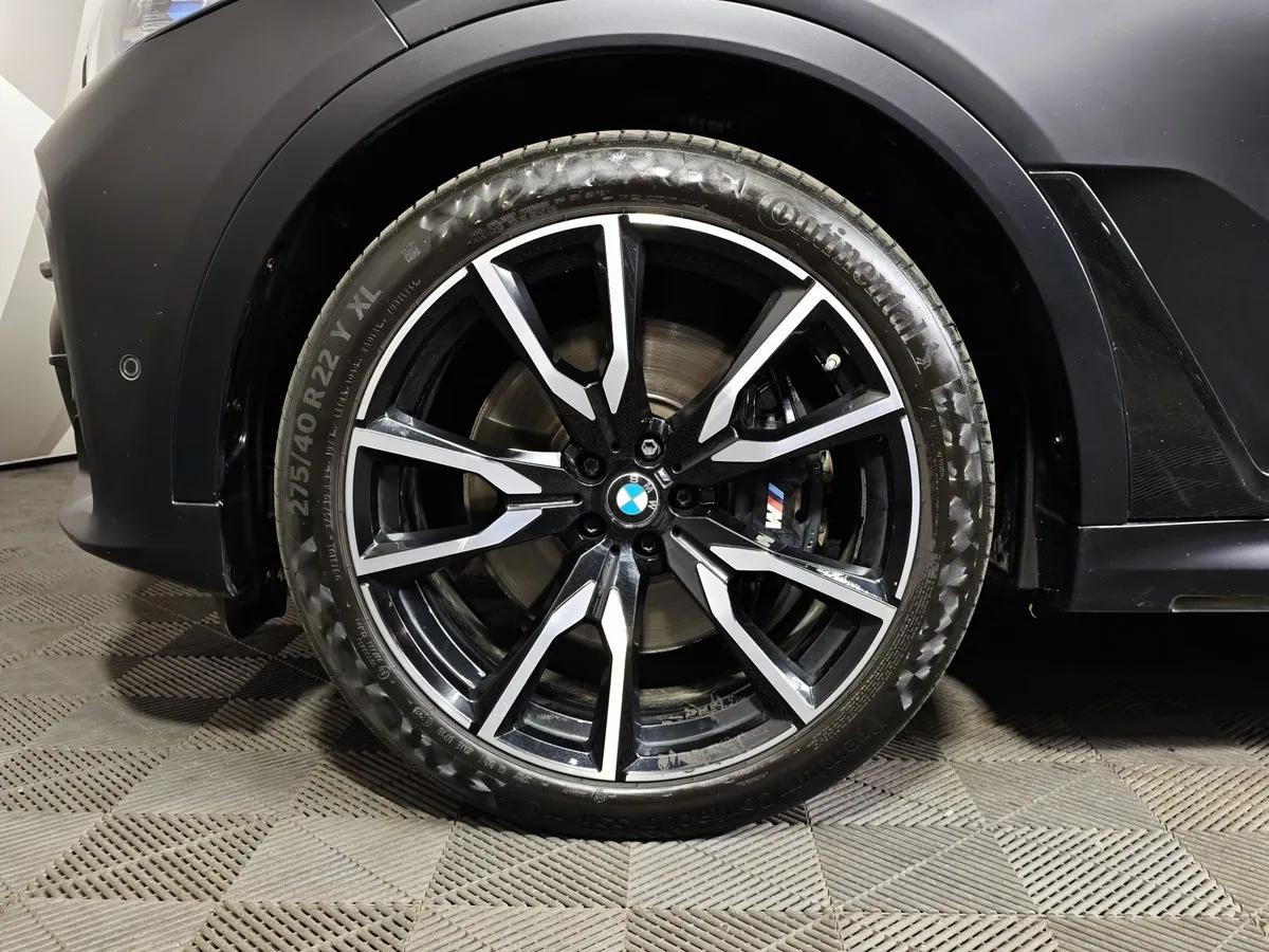 BMW X7 xDrive40d Steptronic (340 л.с.) Базовая (Локальная сборка) Черный в АВИЛОН. Слайд №7