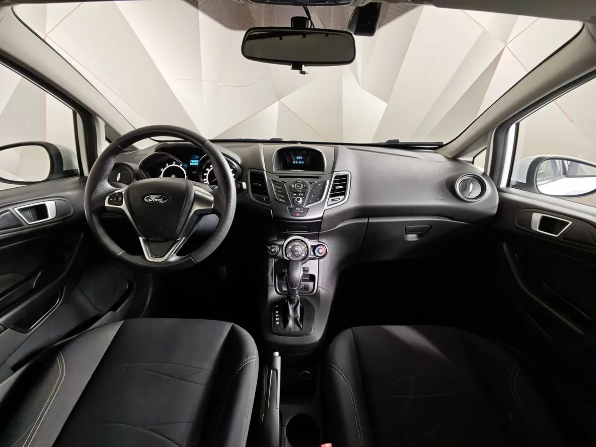 Ford Fiesta 1.6 Ti-VCT PowerShift (105 л.с.) Trend Белый в АВИЛОН. Слайд №12