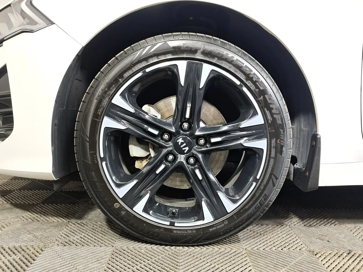 Kia K5 2.0 MPI AT 2WD (150 л.с.) Style Белый в АВИЛОН. Слайд №9