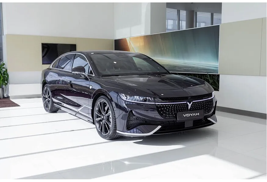 Voyah Passion 1.5 AT AWD (530 л.с.) Executive Черный в АВИЛОН. Слайд №2