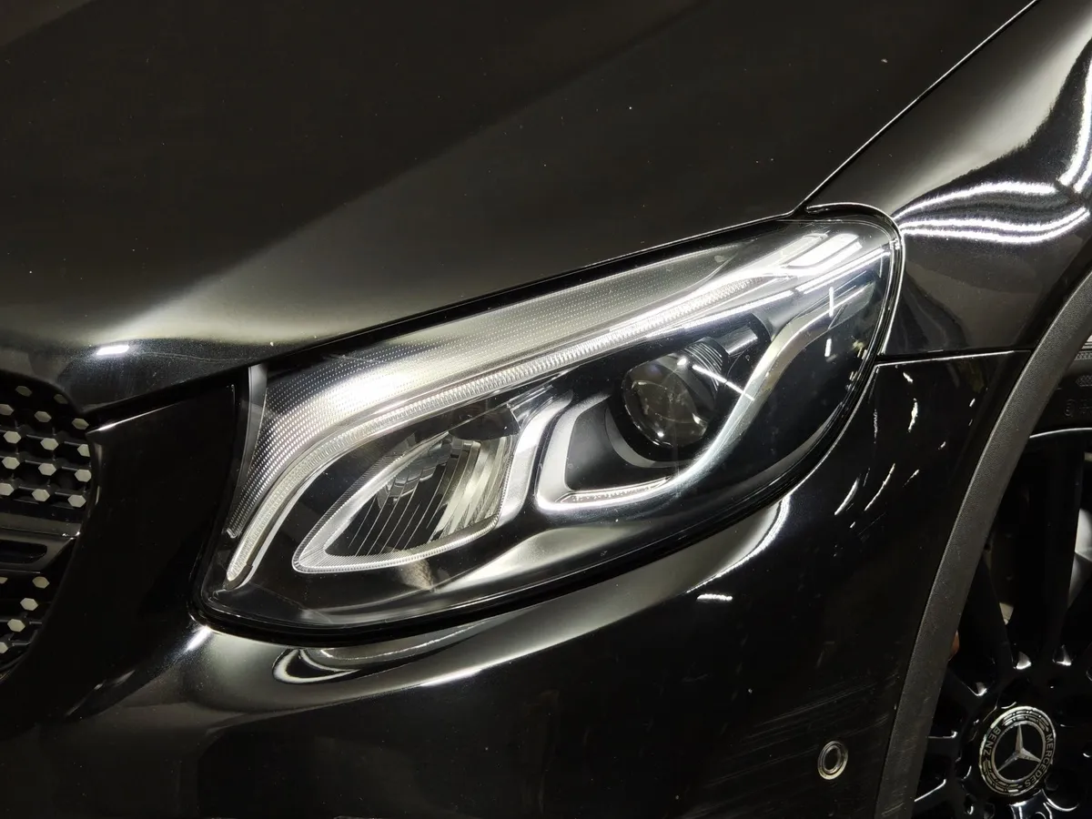 Mercedes-Benz GLC Купе 300 9G-TRONIC 4MATIC (245 л.с.) Sport Черный в АВИЛОН. Слайд №10