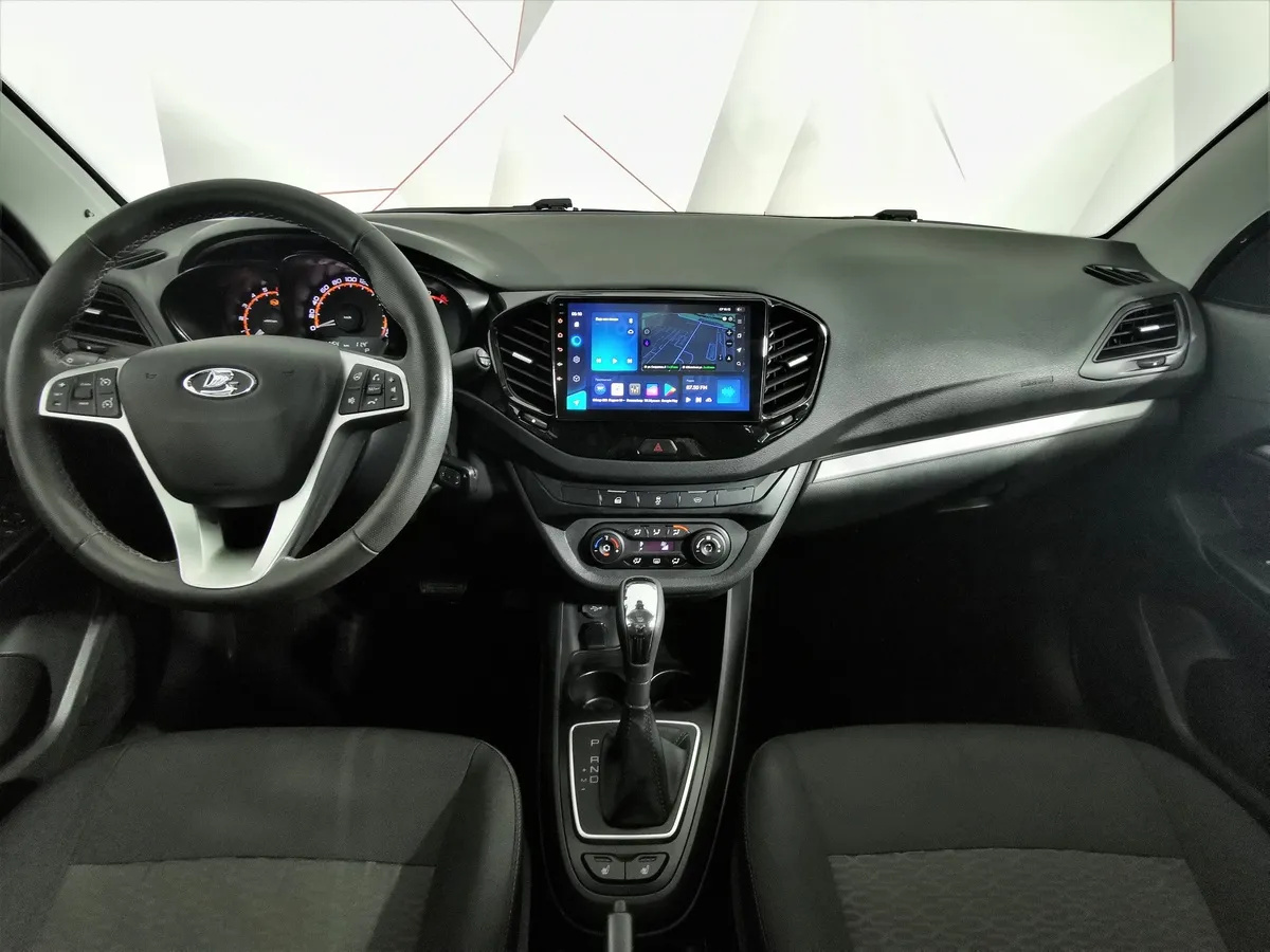 ВАЗ (Lada) Vesta 1.6 CVT (113 л.с.) Luxe Multimedia Серый в АВИЛОН. Слайд №12