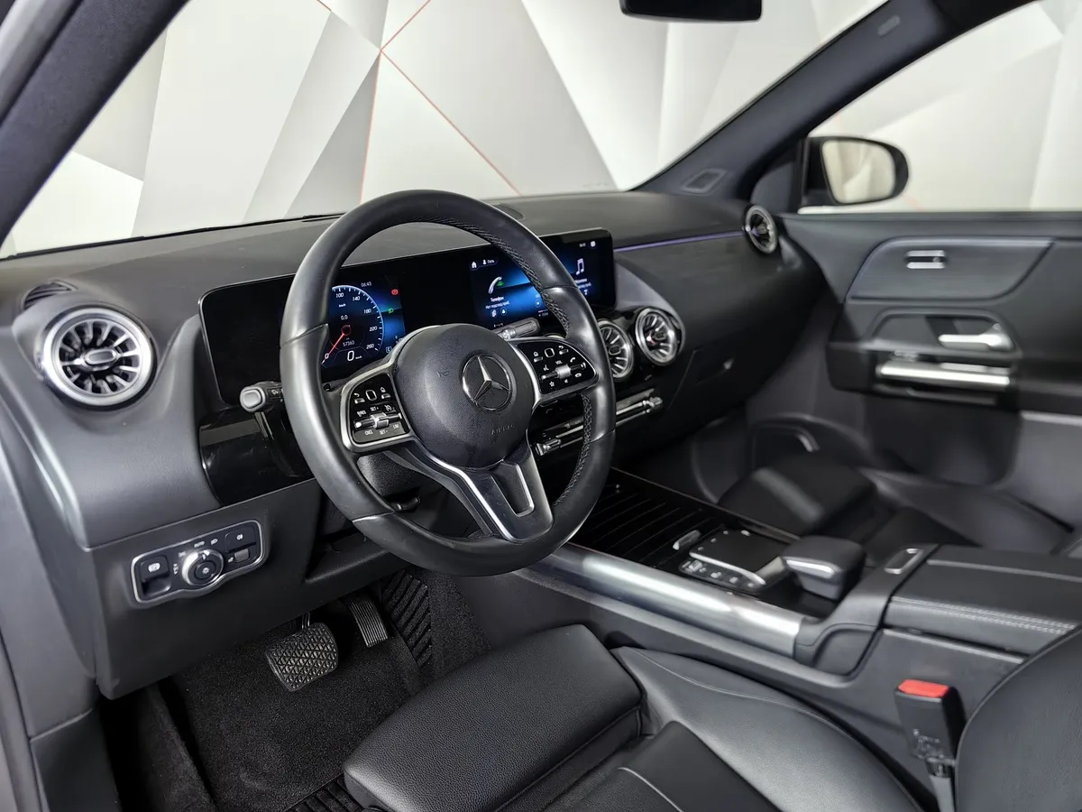Mercedes-Benz GLA 250 8G-DCT 4MATIC (224 л.с.) Progressive Серый в АВИЛОН. Слайд №19