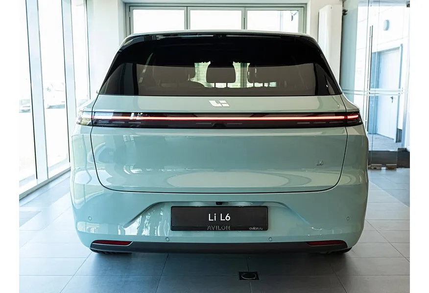 Li Auto L6 1.5 AT 4WD (150 л.с.) Pro Голубой в АВИЛОН. Слайд №4