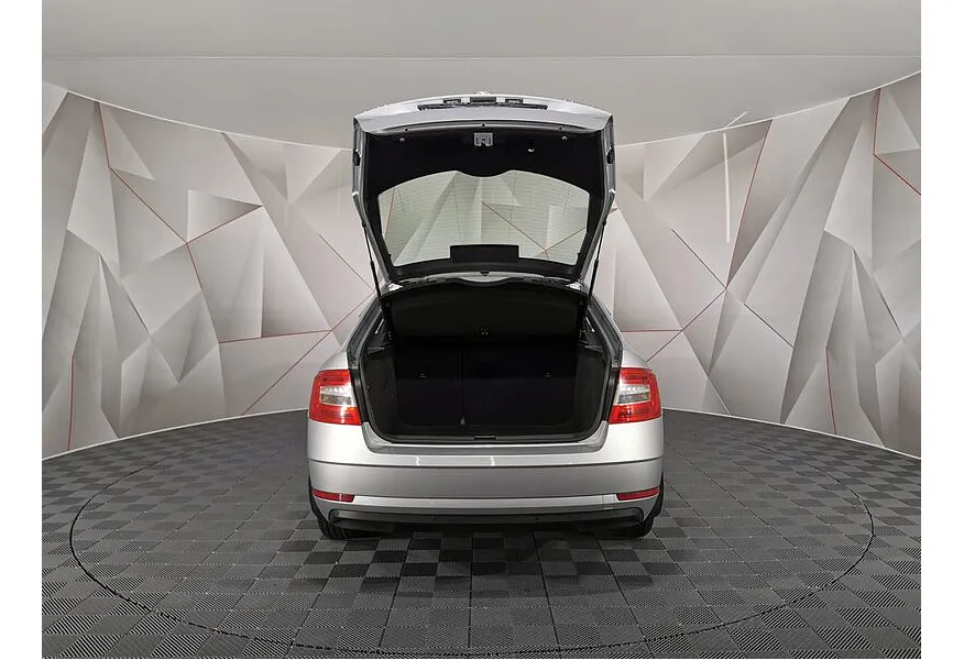 Skoda Octavia 1.6 AT (110 л.с.) Серебристый в АВИЛОН. Слайд №20