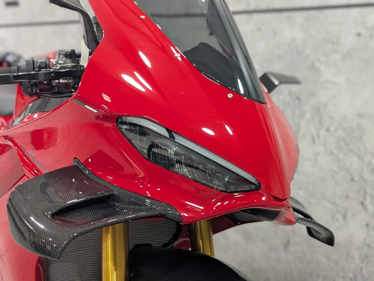 Ducati Panigale V4 1100 см³ (214 л.с.) 1103 Красный в АВИЛОН. Слайд №5