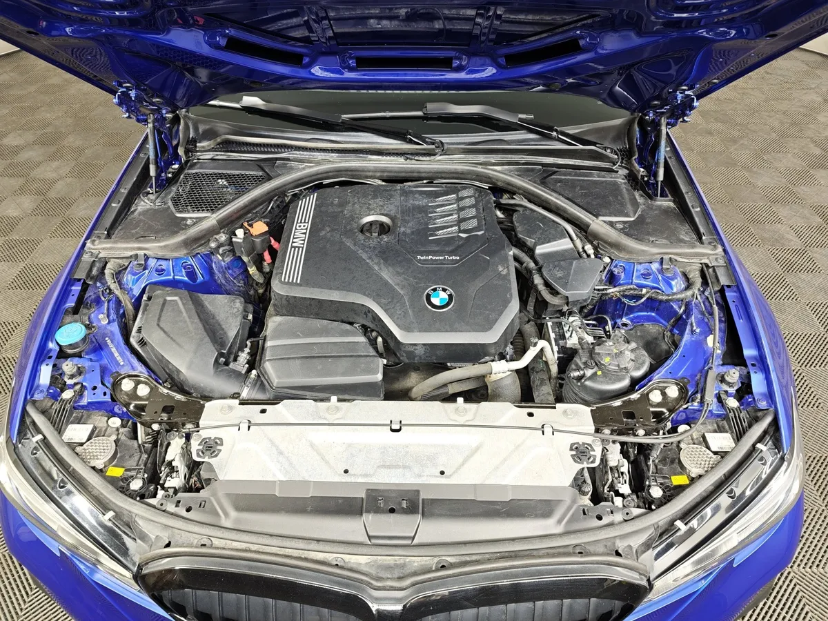 BMW 3 серия 320i xDrive (184 л.с.) M Sport Pure Синий в АВИЛОН. Слайд №10