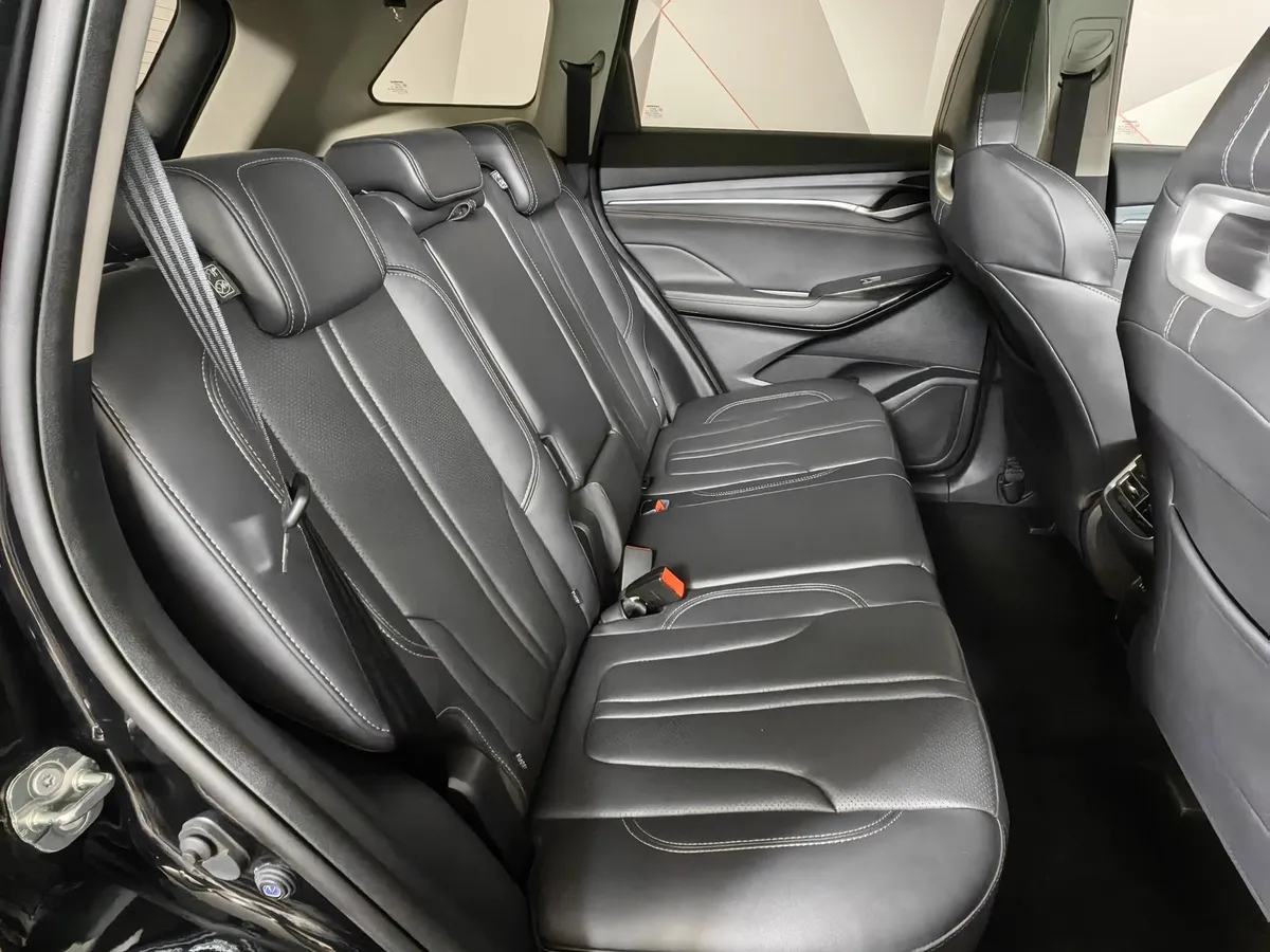 Changan CS75PLUS 2.0 AT (223 л.с.) Comfort Черный в АВИЛОН. Слайд №15