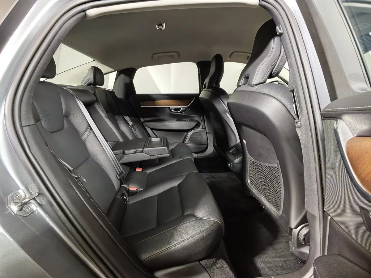 Volvo S90 2.0 T4 Drive-E AT (190 л.с.) Inscription Голубой в АВИЛОН. Слайд №16