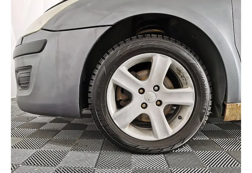 Citroen C4 1.6 MT (109 л.с.) Серый в АВИЛОН. Слайд №9