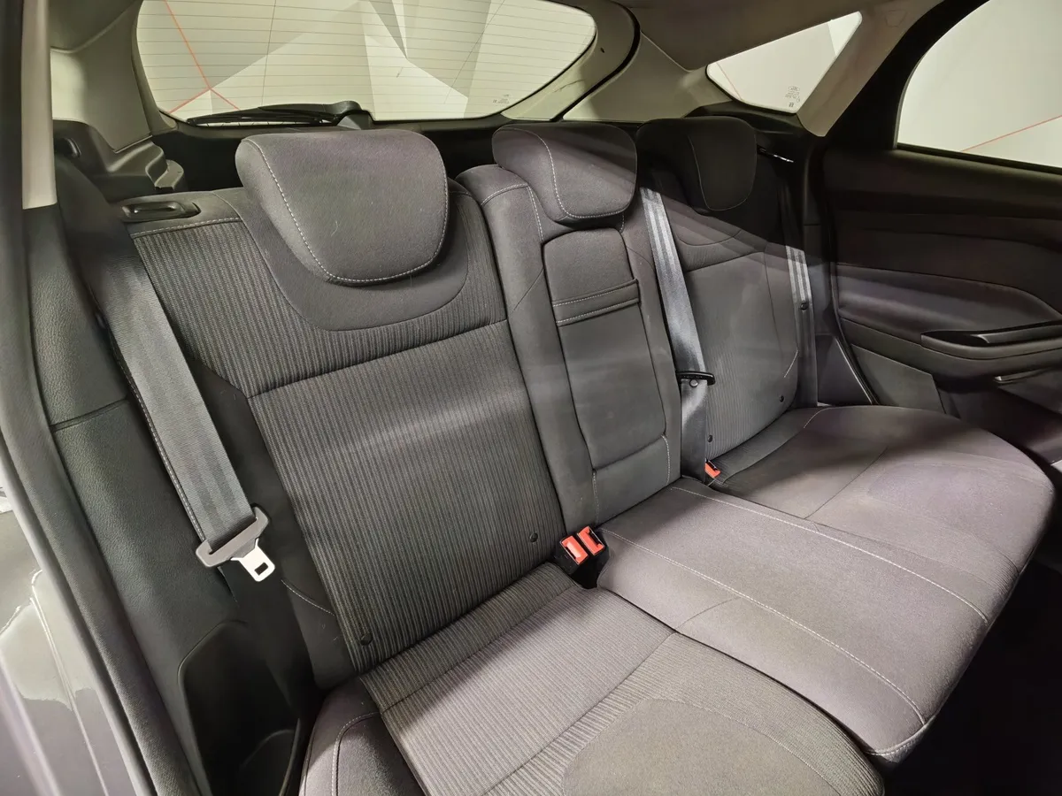 Ford Focus 1.6 PowerShift (125 л.с.) Titanium Коричневый в АВИЛОН. Слайд №14
