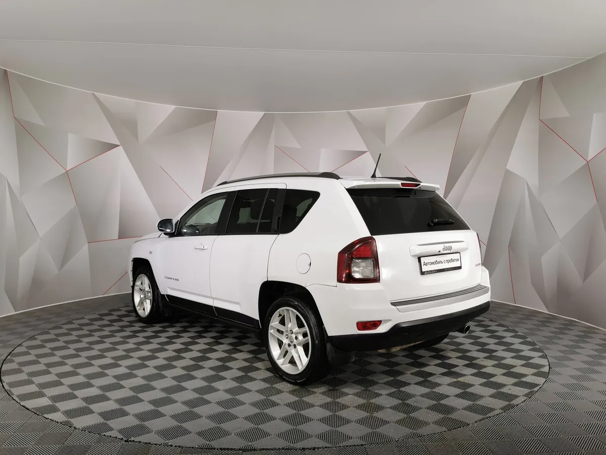 Jeep Compass 2.4 AT AWD (170 л.с.) Limited Белый в АВИЛОН. Слайд №4