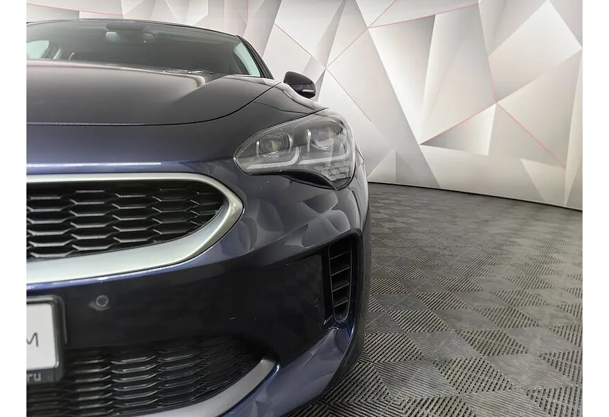 Kia Stinger 2.0 AT AWD (247 л.с.) Prestige Синий в АВИЛОН. Слайд №10