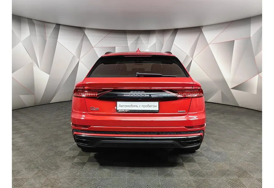 Audi Q8 45 TDI Tiptronic quattro (249 л.с.) Красный в АВИЛОН. Слайд №8