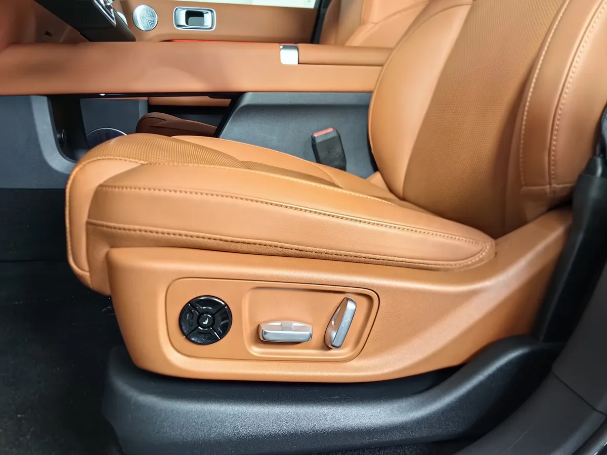 Li Auto L6 1.5 AT 4WD (150 л.с.) Pro Белый в АВИЛОН. Слайд №20