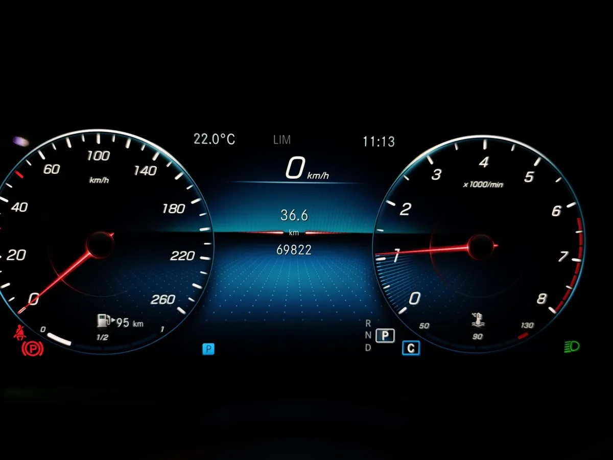 Mercedes-Benz E-Класс E 200 4MATIC 9G-TRONIC (197 л.с.) Sport (Локальная сборка) Белый в АВИЛОН. Слайд №18