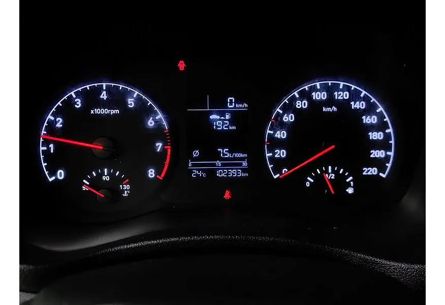 АВИЛОН - Hyundai Solaris 1.4 MT (100 л.с.) Active Plus Белый - slide 18
