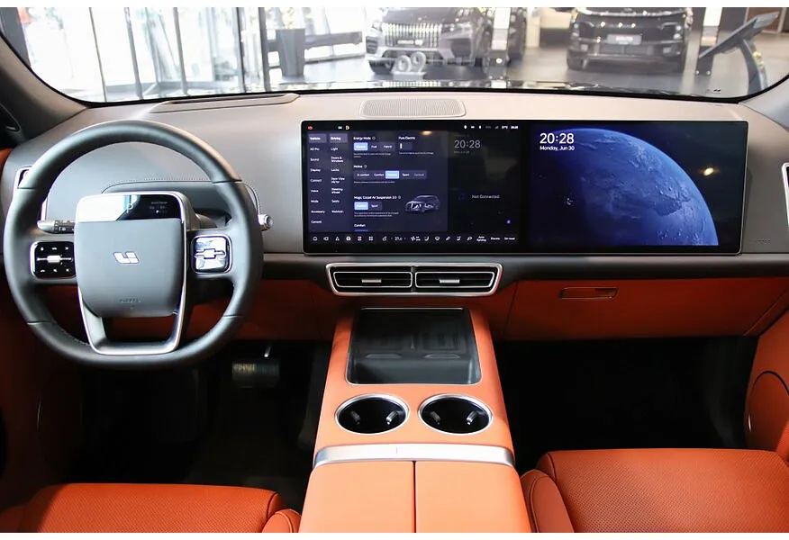 Li Auto L6 1.5 AT 4WD (150 л.с.) Max Черный в АВИЛОН. Слайд №6