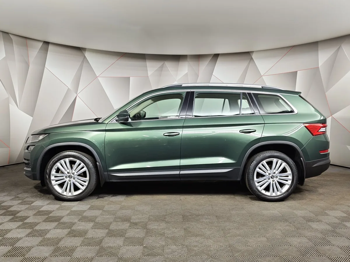 Skoda Kodiaq 1.4 TSI DSG 4X4 (150 л.с.) Зеленый в АВИЛОН. Слайд №5