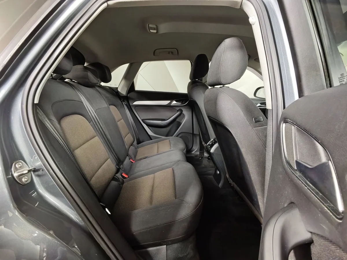 Audi Q3 2.0 TFSI quattro S tronic (170 л.с.) Серый в АВИЛОН. Слайд №16